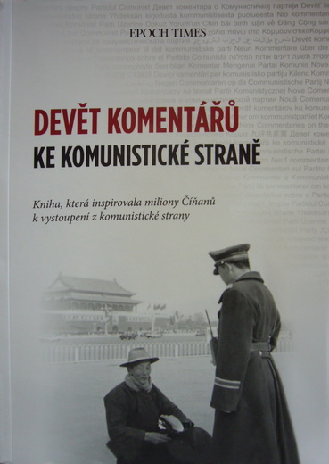 Devět komentářů ke komunistické straně